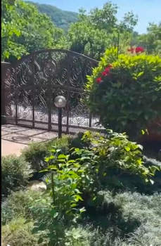 Дом 380м², 3-этажный, участок 11 сот.