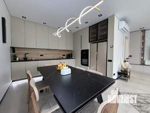 Дом 232м², 2-этажный, участок 4 сот.