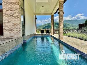 Дом 250м², 3-этажный, участок 10 сот.