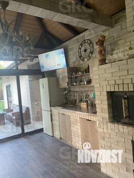 Дом 275м², 3-этажный, участок 6 сот.