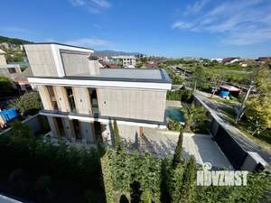 Коттедж 300м², 2-этажный, участок 6 сот.