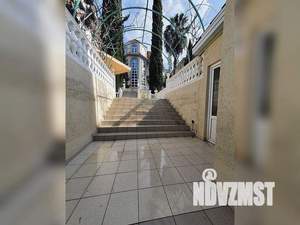 Коттедж 611м², 4-этажный, участок 12 сот.