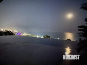 Коттедж 520м², 3-этажный, участок 5 сот.