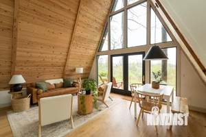 Дом 65м², 2-этажный, участок 3 сот.