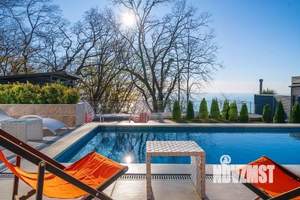 Дом 280м², 3-этажный, участок 7 сот.