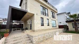 Дом 279м², 3-этажный, участок 6 сот.