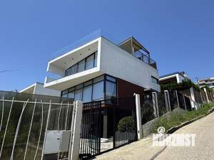 Коттедж 202м², 2-этажный, участок 3 сот.