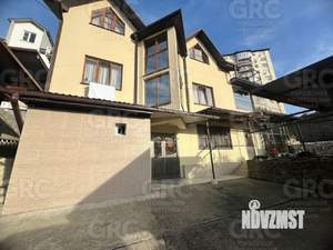 Дом 292м², 3-этажный, участок 6 сот.