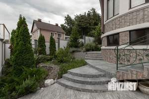 Дом 450м², 3-этажный, участок 7 сот.