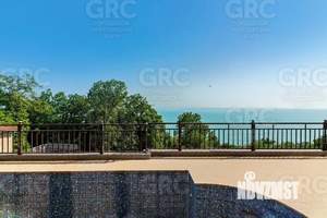 Дом 290м², 3-этажный, участок 3 сот.