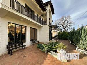 Дом 550м², 3-этажный, участок 8 сот.