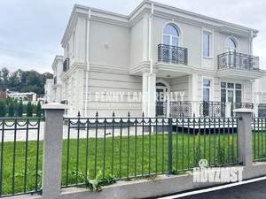 Дом 198м², 2-этажный, участок 4 сот.