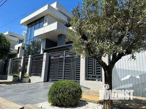 Коттедж 280м², 3-этажный, участок 9 сот.