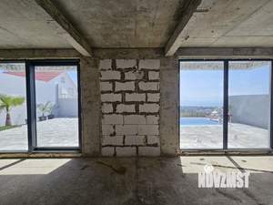 Дом 300м², 2-этажный, участок 6 сот.