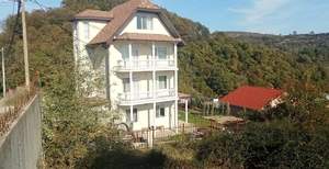 Дом 240м², 3-этажный, участок 9 сот.