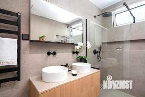 Дом 300м², 2-этажный, участок 12 сот.