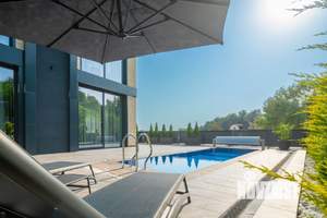 Дом 300м², 2-этажный, участок 7 сот.