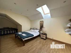 Коттедж 560м², 3-этажный, участок 10 сот.