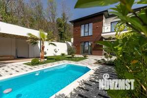 Дом 200м², 2-этажный, участок 6 сот.