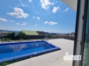 Дом 280м², 3-этажный, участок 6 сот.