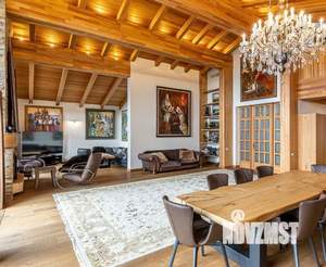 Дом 600м², 2-этажный, участок 30 сот.