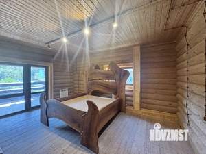 Дом 800м², 3-этажный, участок 32 сот.