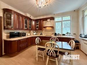 Дом 300м², 4-этажный, участок 12 сот.