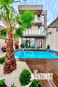 Коттедж 200м², 3-этажный, участок 5 сот.