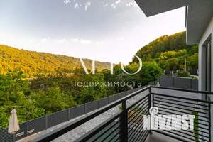 Дом 212м², 3-этажный, участок 6 сот.