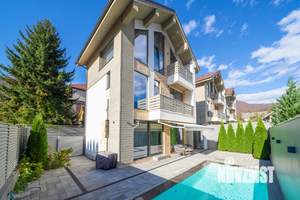 Дом 141м², 3-этажный, участок 3 сот.