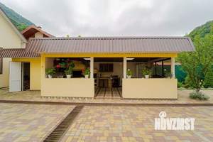 Дом 630м², 3-этажный, участок 10 сот.