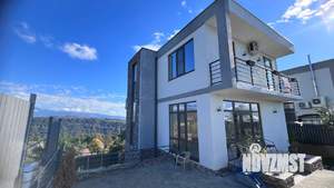 Дом 245м², 3-этажный, участок 4 сот.