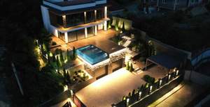 Дом 200м², 2-этажный, участок 6 сот.