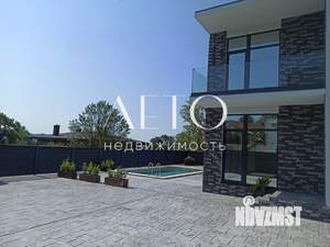 Дом 250м², 3-этажный, участок 6 сот.