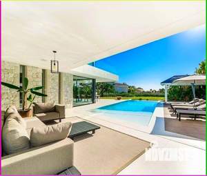 Дом 254м², 2-этажный, участок 10 сот.