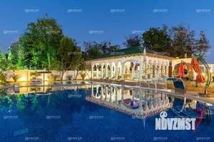 Дом 1200м², 3-этажный, участок 30 сот.