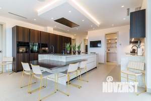 Дом 500м², 2-этажный, участок 30 сот.