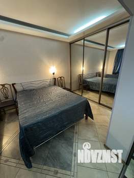 Дом 200м², 3-этажный, участок 1 сот.