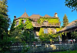 Дом 428м², 3-этажный, участок 21 сот.