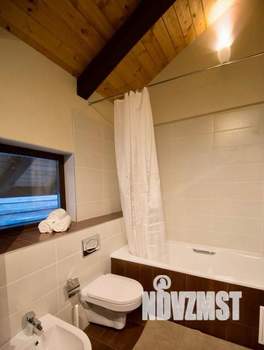 Дом 350м², 2-этажный, участок 7 сот.