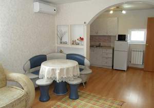 Дом 175м², 3-этажный, участок 557 сот.