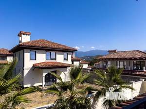 Дом 180м², 2-этажный, участок 6 сот.