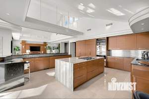 Дом 410м², 1-этажный, участок 10 сот.