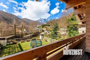 Дом 400м², 2-этажный, участок 15 сот.