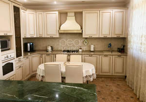 Дом 285м², 3-этажный, участок 6 сот.