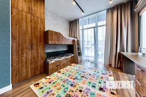 Коттедж 200м², 3-этажный, участок 5 сот.