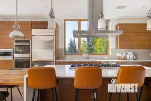 Дом 200м², 2-этажный, участок 5 сот.