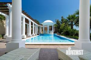 Дом 400м², 3-этажный, участок 21 сот.