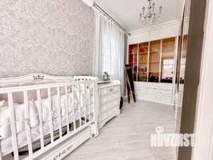 Дом 200м², 3-этажный, участок 3 сот.