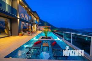 Коттедж 242м², 2-этажный, участок 8 сот.